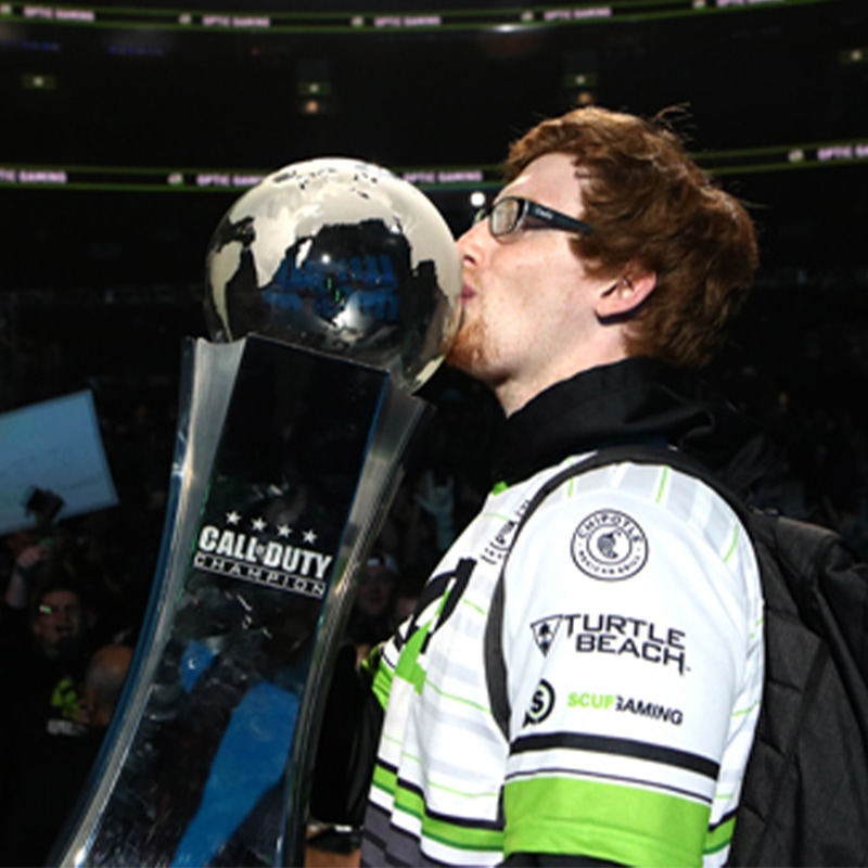 Considered one of the best CoD players to ever pick up a controller. Seth “Scump” Abner has some serious credentials to back up such a bold claim.
