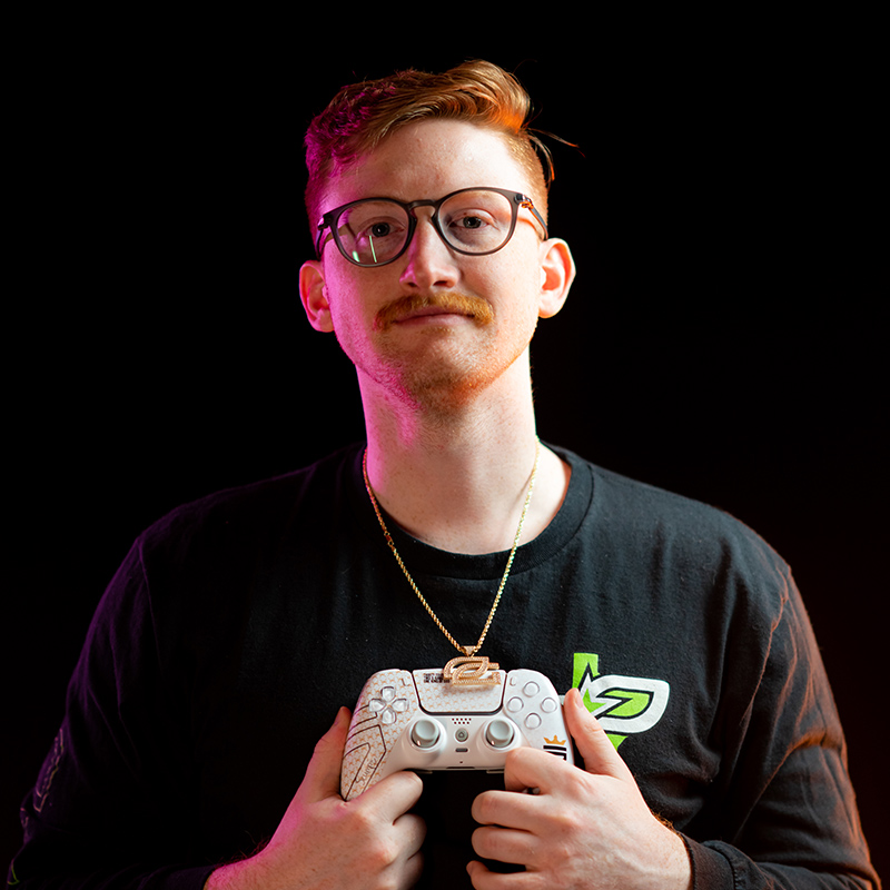 Considered one of the best CoD players to ever pick up a controller. Seth “Scump” Abner has some serious credentials to back up such a bold claim.